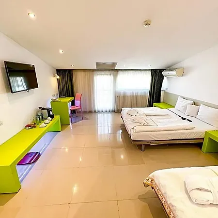 Otel Christina Bükreş