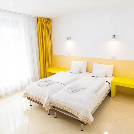 クリスティーナ 4* ブカレスト