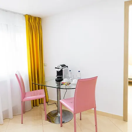 크리스티나 4* 부쿠레슈티