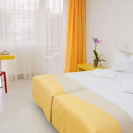 ホテル クリスティーナ