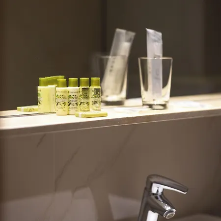 ホテル クリスティーナ ブカレスト