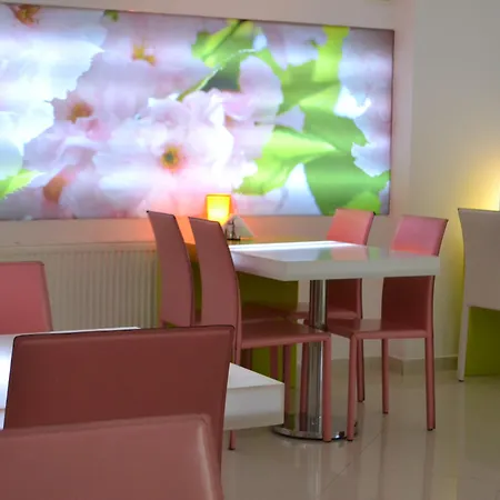 克里斯蒂娜酒店