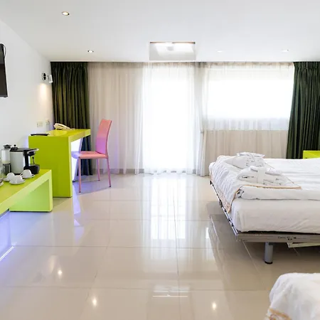 克里斯蒂娜酒店 4*